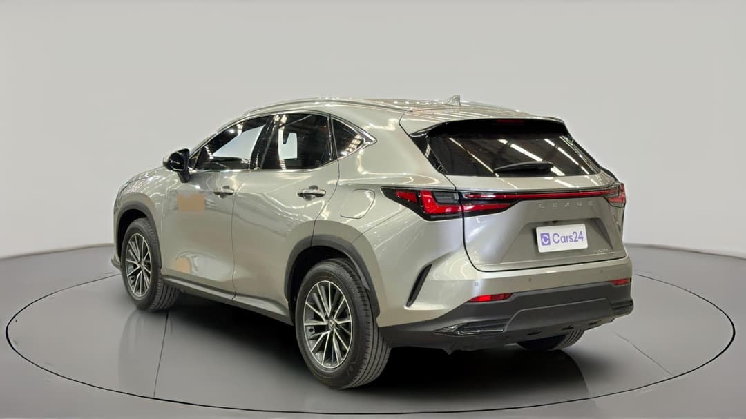 2023 Lexus Nx250 2WD, Automatic, 11670 km, Right Back Diagonal (45- Degree) View