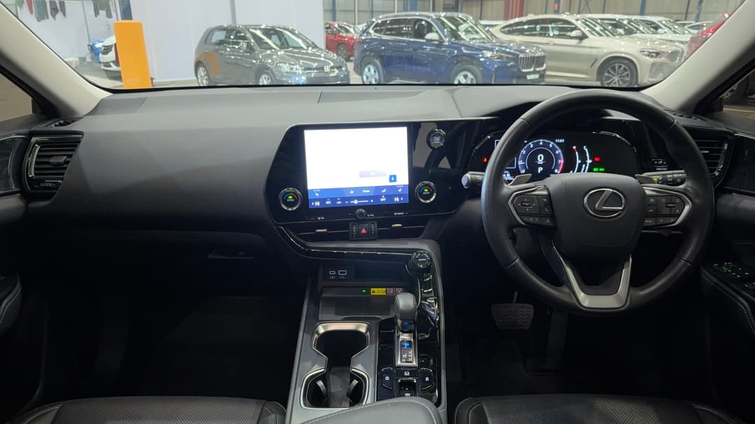 2023 Lexus Nx250 2WD, Automatic, 11670 km, Dashboard View