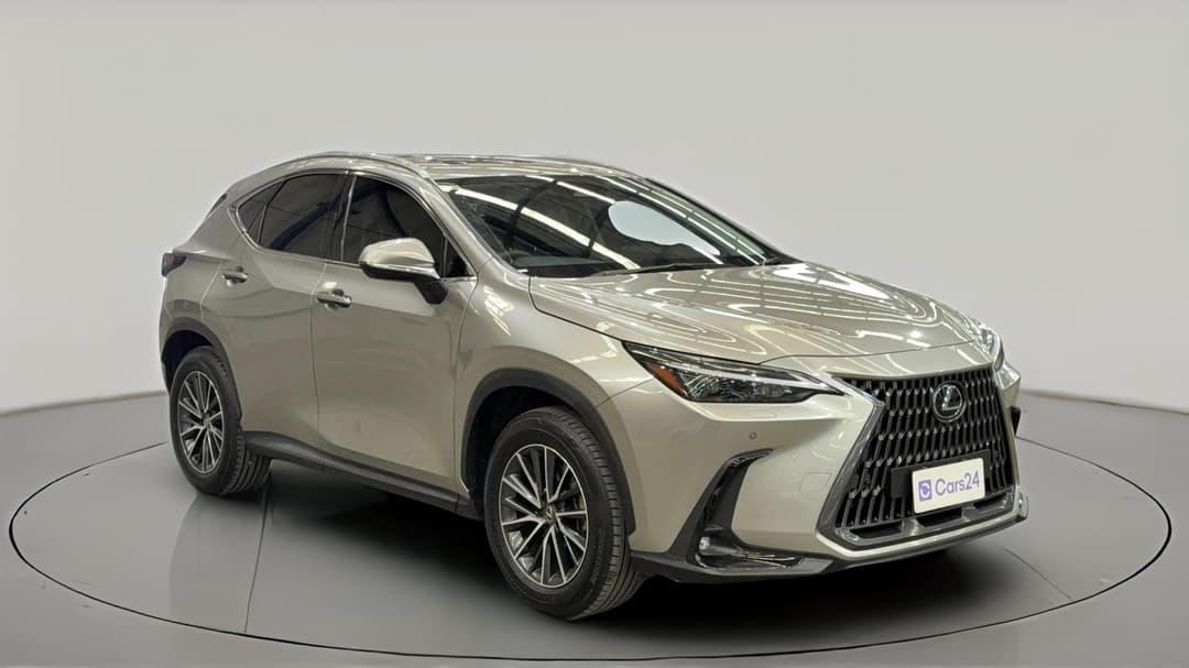 2023 Lexus Nx250 2WD, Automatic, 11670 km, Right Front Diagonal (45- Degree) View