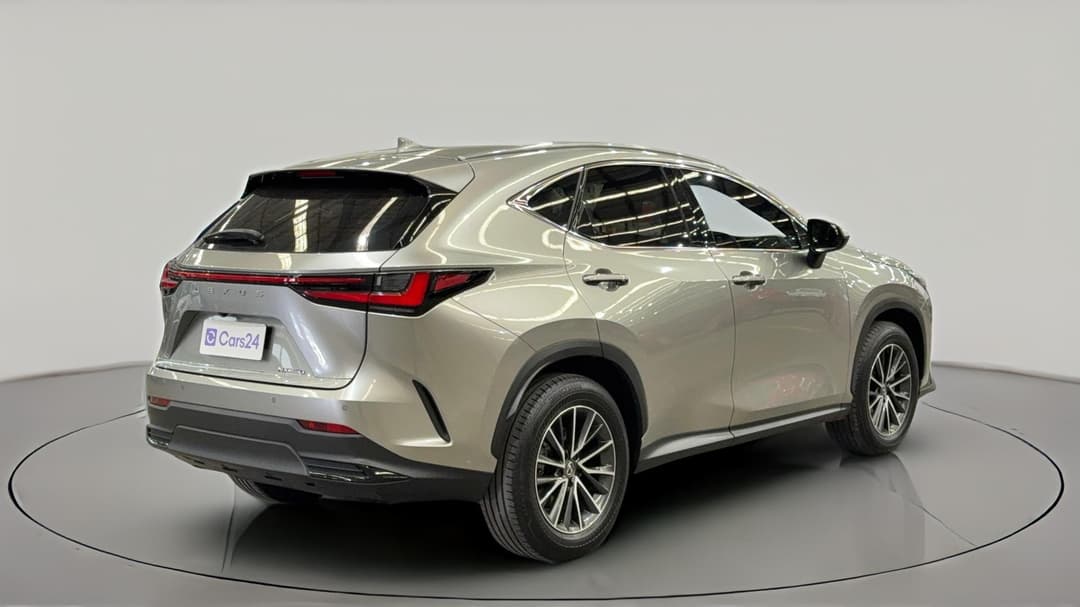 2023 Lexus Nx250 2WD, Automatic, 11670 km, Left Back Diagonal (45- Degree) View