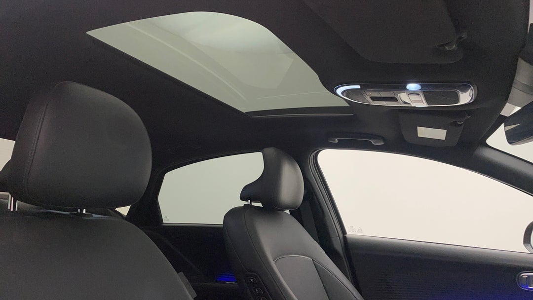 Interior Sunroof/Moonroof