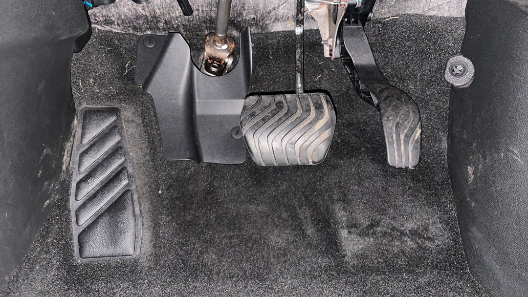 2021 Renault Koleos Intens (4x2), Automatic, 23543 km, Pedals and Footmat