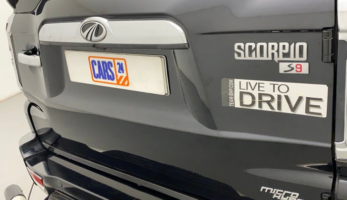 2021 Mahindra Scorpio S5, Diesel, Manual, 16,793 km, Dicky (Boot door) - Graphic sticker