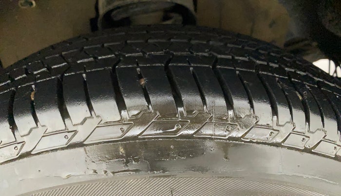 2021 Mahindra Scorpio S5, Diesel, Manual, 16,793 km, Left Front Tyre Tread