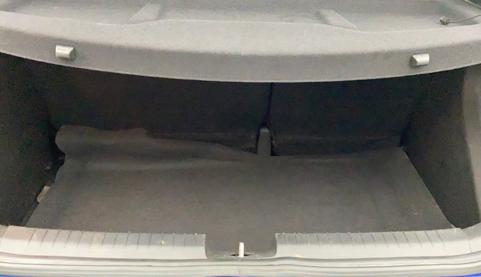 2015 Hyundai Elite i20 ASTA 1.2 (O), Petrol, Manual, 53,207 km, Boot Inside View
