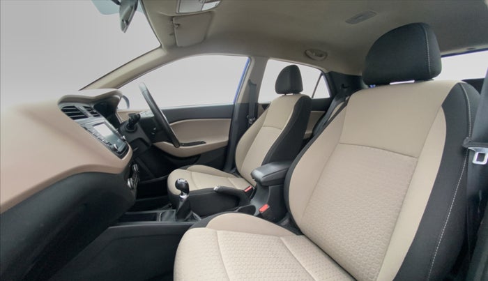 2015 Hyundai Elite i20 ASTA 1.2 (O), Petrol, Manual, 53,207 km, Right Side Front Door Cabin View