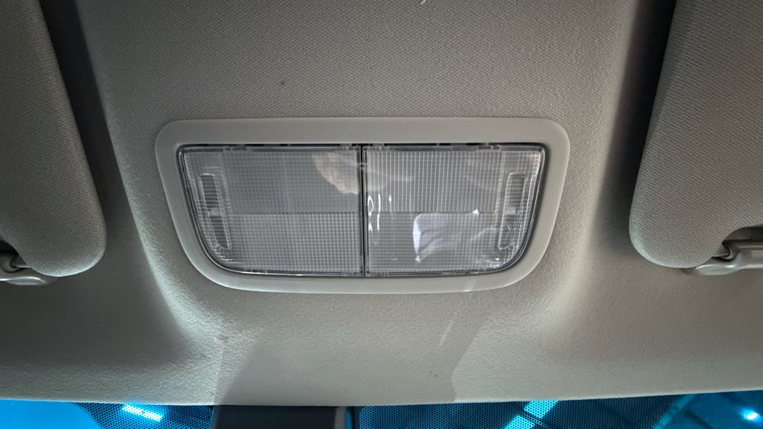 2019 Honda HR-V Vti, Automatic, 71696 km, On-Roof Controls/Sunglass holder
