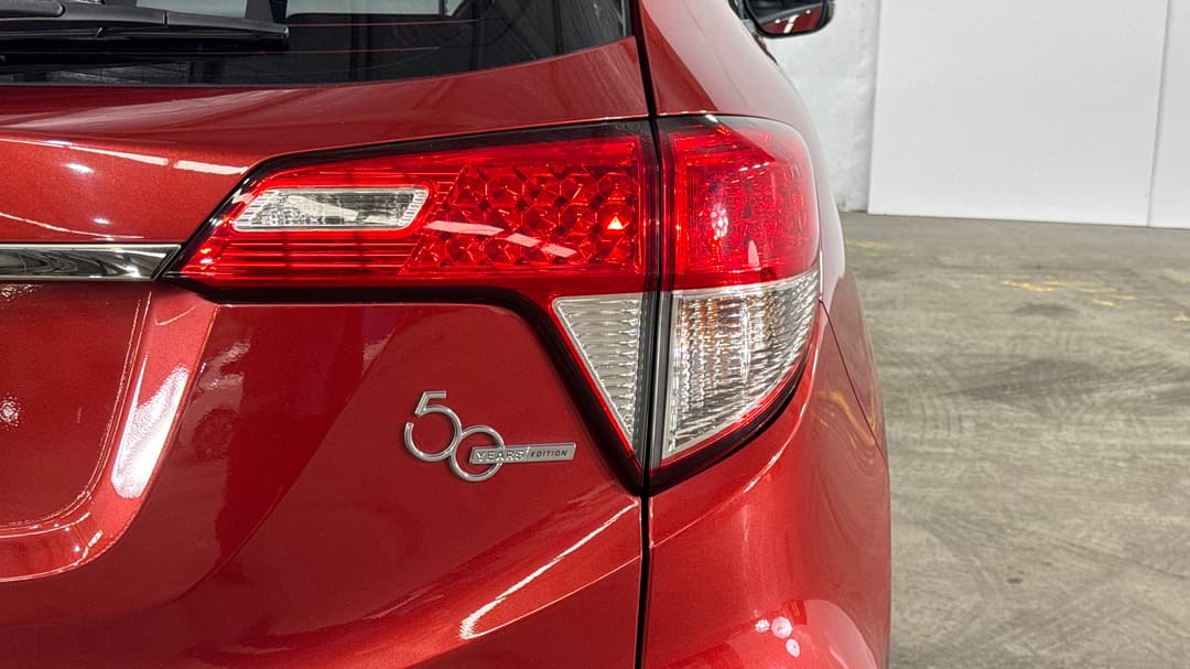 2019 Honda HR-V Vti, Automatic, 71696 km, Badge (Boot Right Side)