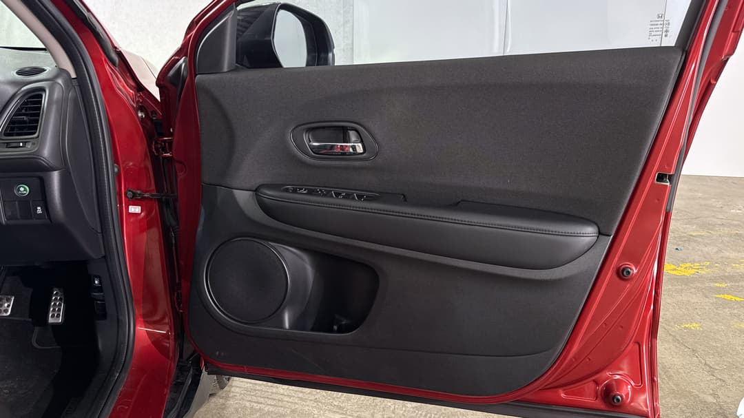 2019 Honda HR-V Vti, Automatic, 71696 km, Speaker View