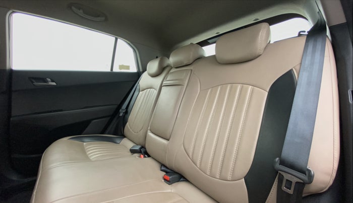 2017 Hyundai Creta 1.6 SX PLUS AUTO PETROL, Petrol, Automatic, 14,280 km, Right Side Rear Door Cabin