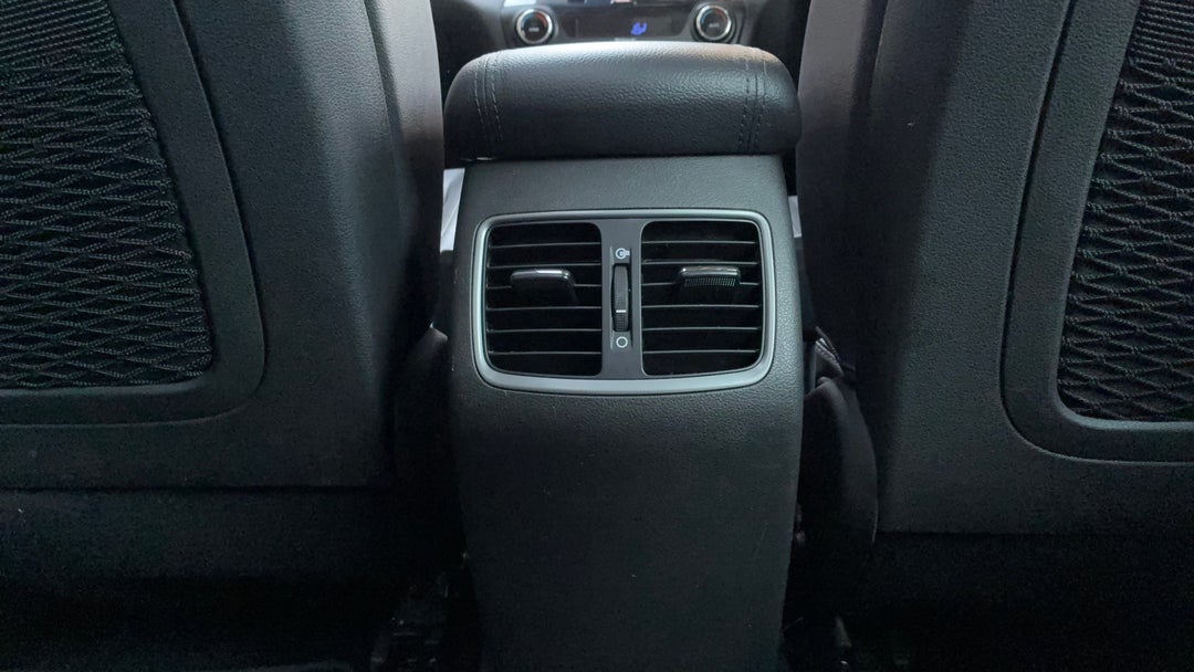 Rear A/C Vent