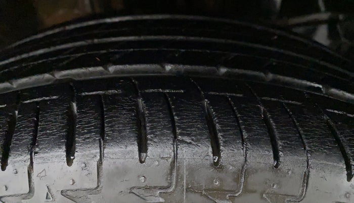 2017 Honda City VX MT PETROL, Petrol, Manual, 36,487 km, Left Front Tyre Tread