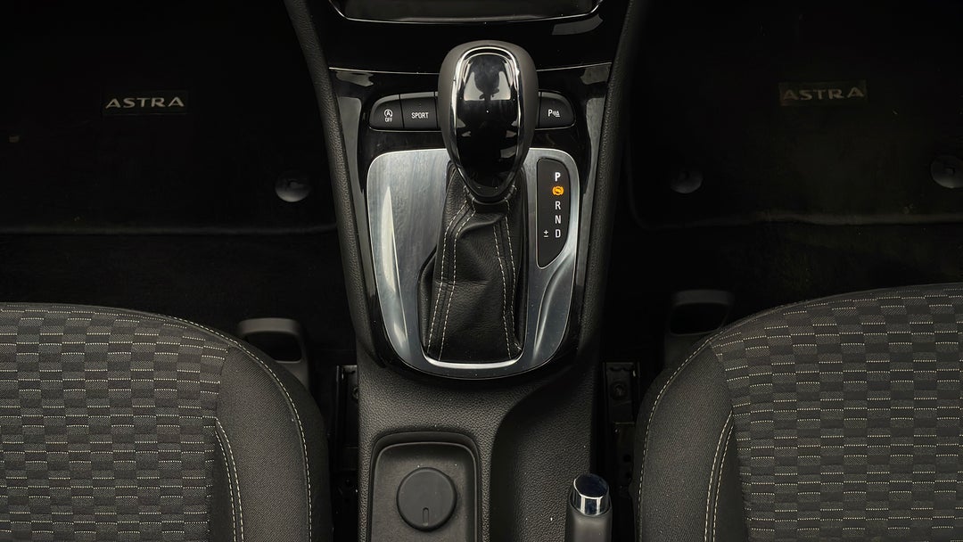 2018 Holden Astra 1.4 Turbo R+ Auto My18, Automatic, 52733 km, Gear Lever 
