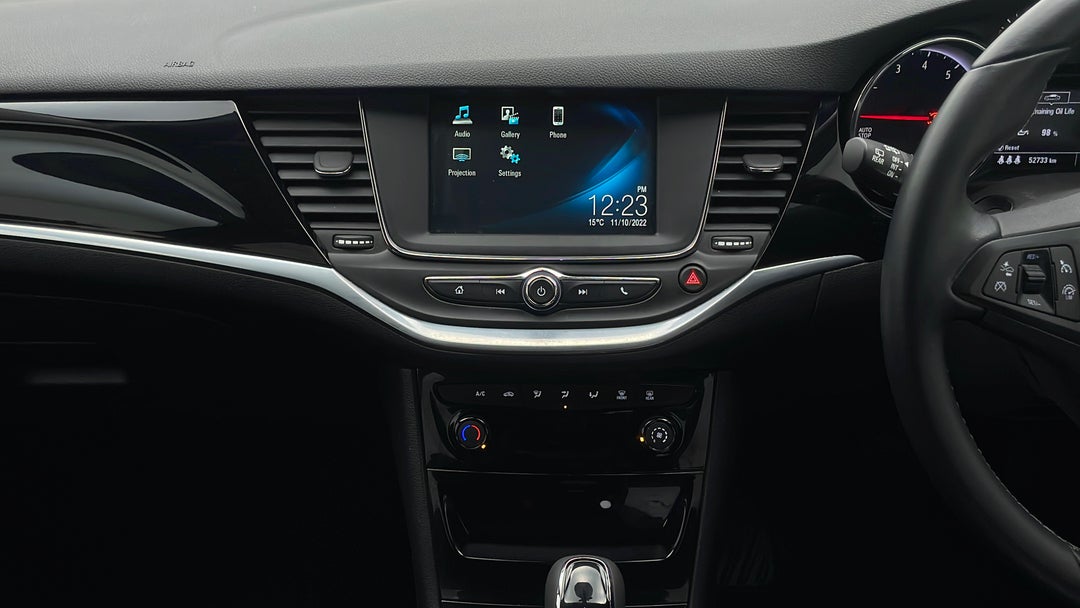 2018 Holden Astra 1.4 Turbo R+ Auto My18, Automatic, 52733 km, Center Console