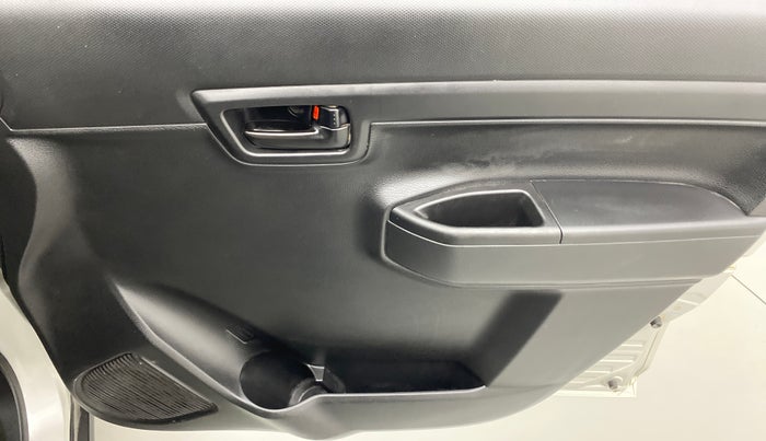 2020 Maruti S PRESSO VXI PLUS, Petrol, Manual, 20,901 km, Driver Side Door Panels Control