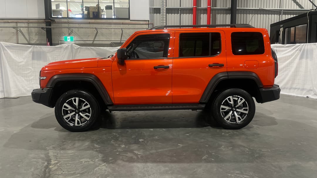 2023 GWM Tank 300 Ultra Hybrid, Automatic, 47112 km, Left Side View