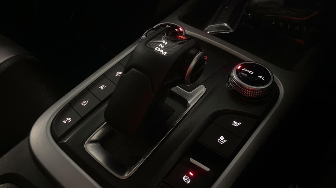 2023 GWM Tank 300 Ultra Hybrid, Automatic, 47112 km, Gear Lever 