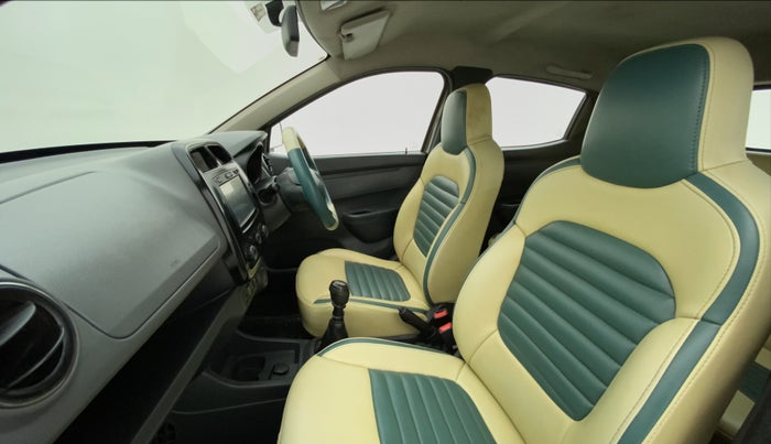 2015 Renault Kwid RXT, Petrol, Manual, 54,523 km, Right Side Front Door Cabin