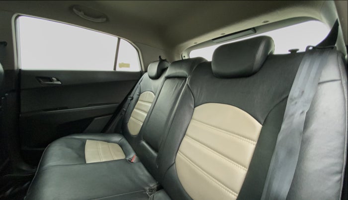 2016 Hyundai Creta SX PLUS 1.6 DIESEL, Diesel, Manual, 78,990 km, Right Side Rear Door Cabin