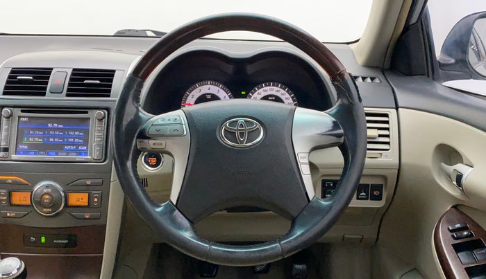 2011 Toyota Corolla Altis G PETROL, Petrol, Manual, 1,02,588 km, Steering Wheel Close Up