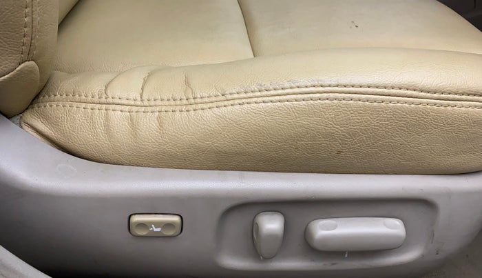 2011 Toyota Corolla Altis G PETROL, Petrol, Manual, 1,02,588 km, Driver Side Adjustment Panel
