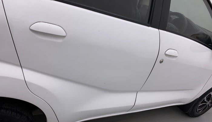 2017 Datsun Redi Go T(O) 0.8L LIMITED EDITION, Petrol, Manual, 35,024 km, Right rear door - Minor scratches