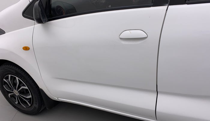 2017 Datsun Redi Go T(O) 0.8L LIMITED EDITION, Petrol, Manual, 35,024 km, Front passenger door - Slightly dented