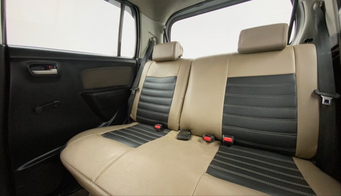 2014 Maruti Wagon R 1.0 LXI, Petrol, Manual, 77,267 km, Right Side Rear Door Cabin
