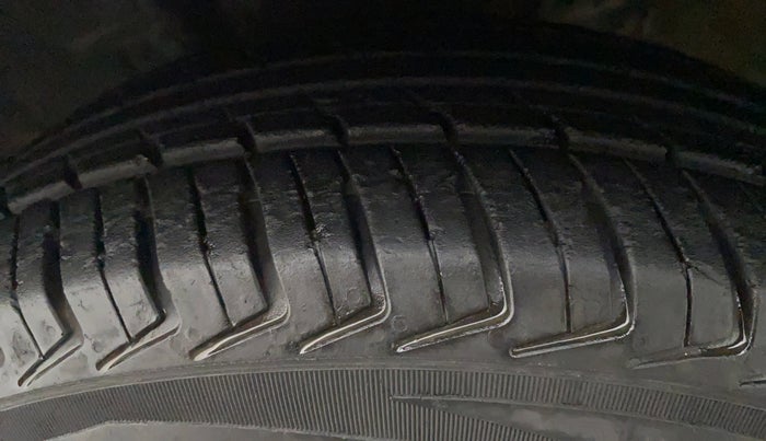 2018 Datsun Redi Go T(O) 1.0, Petrol, Manual, 36,965 km, Left Rear Tyre Tread