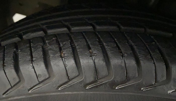 2018 Datsun Redi Go T(O) 1.0, Petrol, Manual, 36,965 km, Right Rear Tyre Tread