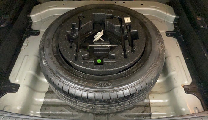 2016 Hyundai Creta BASE 1.6 PETROL, Petrol, Manual, 59,289 km, Spare Tyre