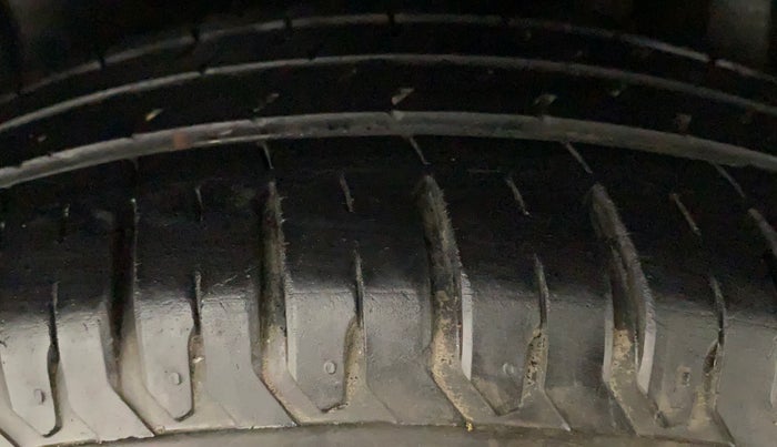 2019 Maruti XL6 ALPHA MT, Petrol, Manual, 12,179 km, Left Rear Tyre Tread