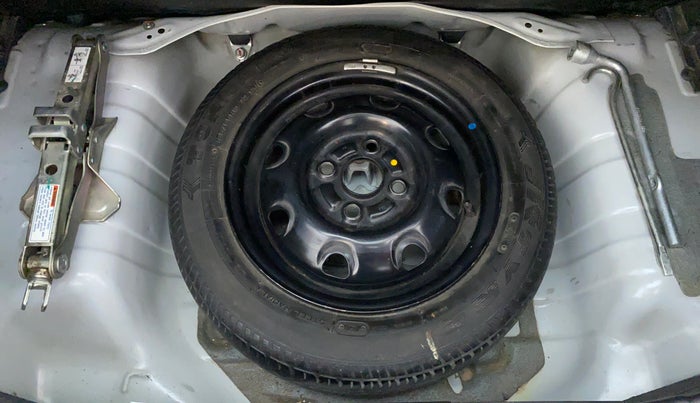 2017 Maruti Alto K10 VXI P, Petrol, Manual, 26,903 km, Spare Tyre