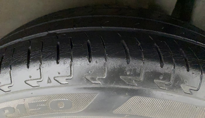2017 Maruti IGNIS ZETA 1.2, Petrol, Manual, 44,143 km, Left Rear Tyre Tread