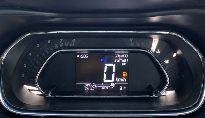 2022 Tata NEXON XZ+ (HS) 1.5 RTQ, Diesel, Manual, 829 km, Odometer Image