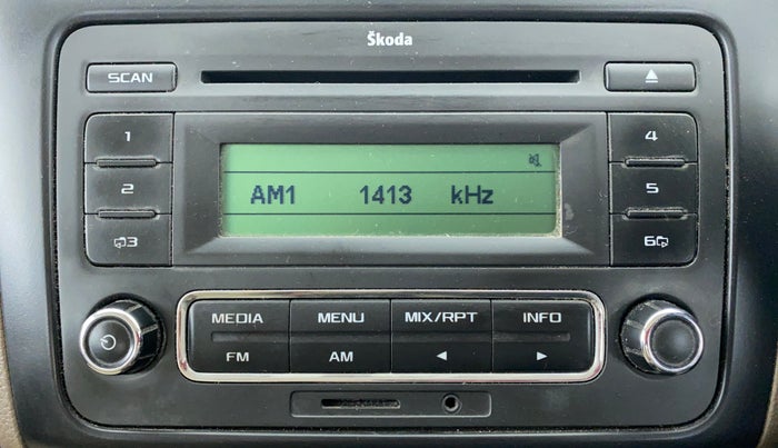 2012 Skoda Rapid AMBITION 1.6 MPFI MT, Petrol, Manual, 85,668 km, Infotainment System
