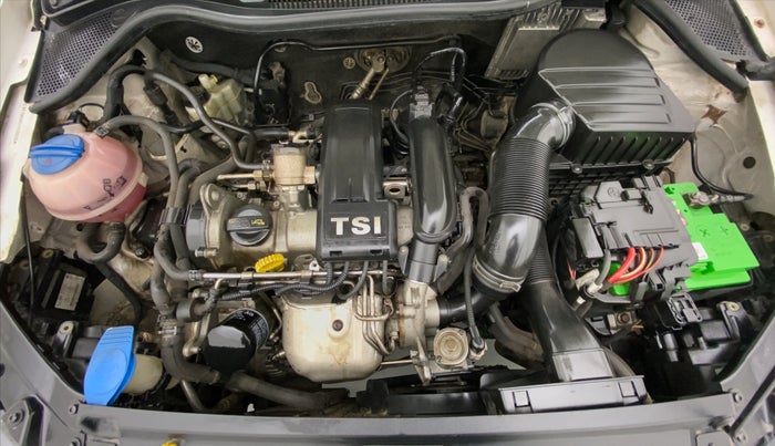2015 Volkswagen Polo GT TSI 1.2 PETROL AT, Petrol, Automatic, 51,398 km, Open Bonet