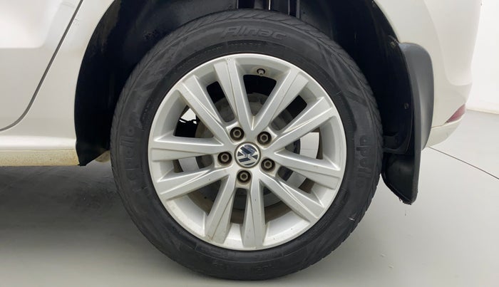 2015 Volkswagen Polo GT TSI 1.2 PETROL AT, Petrol, Automatic, 51,398 km, Left Rear Wheel