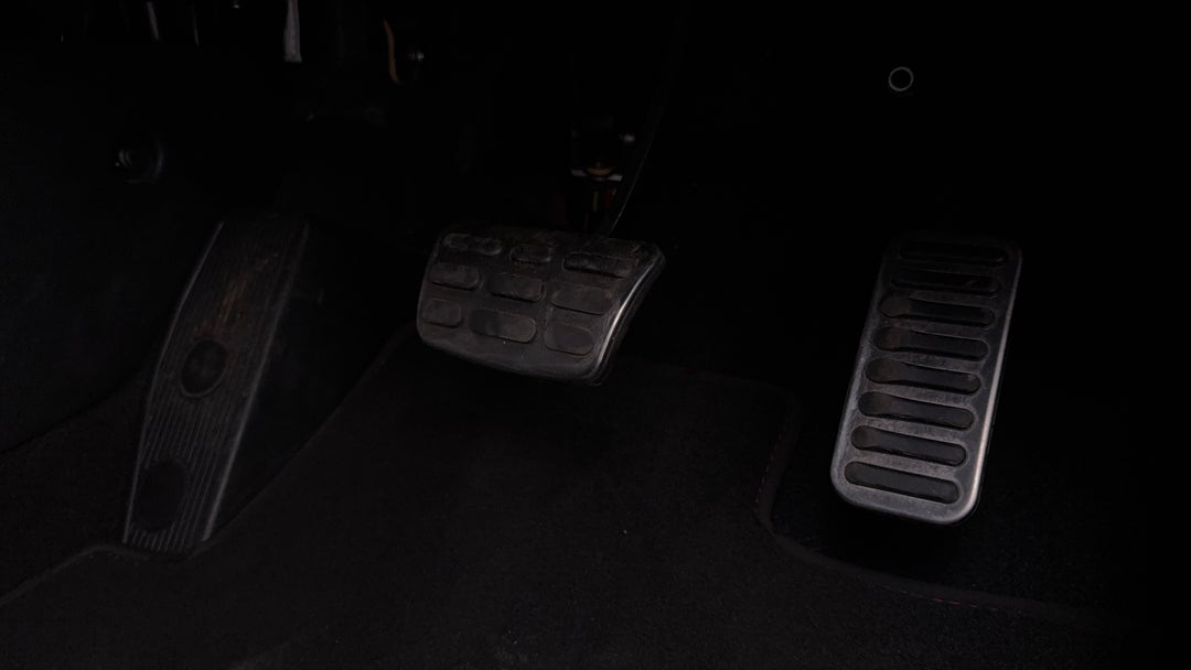 2019 Hyundai i30 N Line, Automatic, 141034 km, Pedals and Footmat