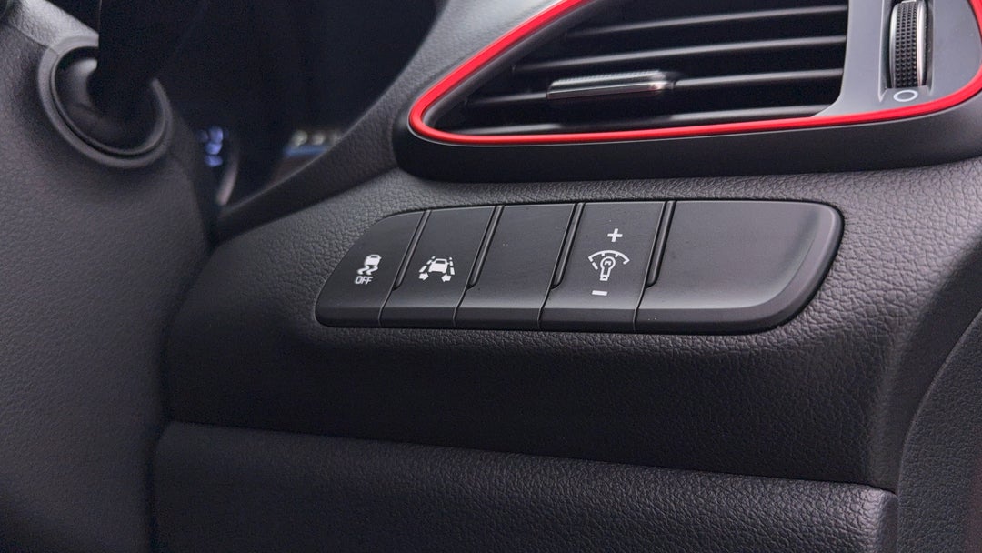2019 Hyundai i30 N Line, Automatic, 141034 km, Utility Switches/Buttons