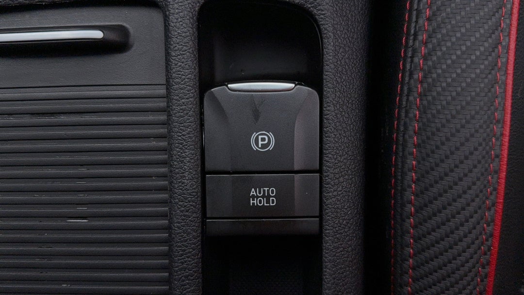 2019 Hyundai i30 N Line, Automatic, 141034 km, Handbrake