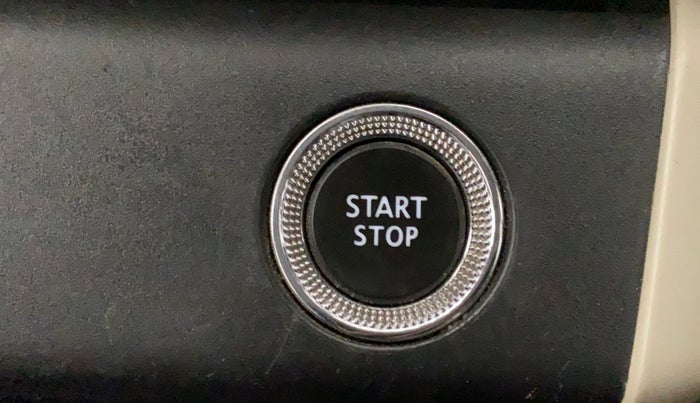 2019 Renault TRIBER RXZ, Petrol, Manual, 72,560 km, Keyless Start/ Stop Button