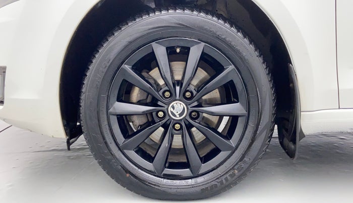 2015 Skoda Octavia ELEGANCE 2.0 TDI CR AT, Diesel, Automatic, 89,454 km, Left Front Wheel