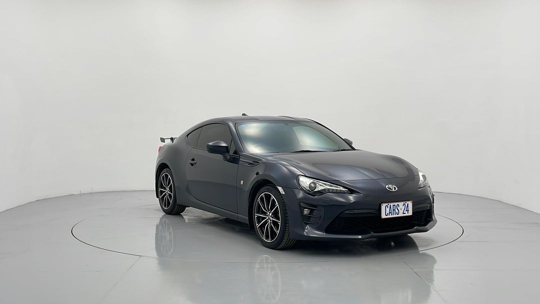 Right Front Diagonal (45- Degree) View