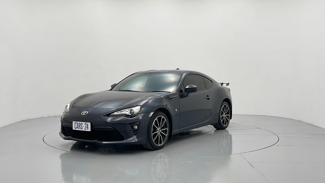 Left Front Diagonal (45- Degree) View