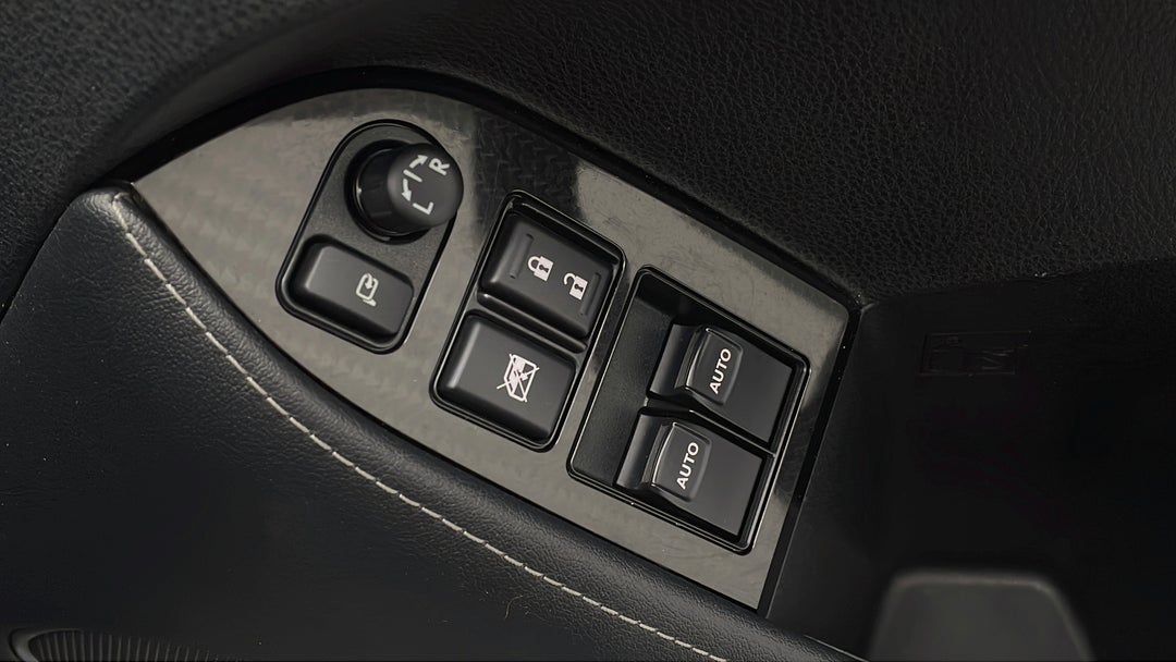 Drivers Side Door Panel Controls