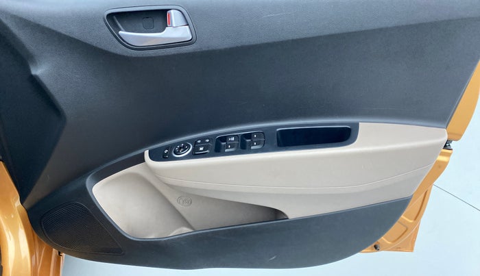 2016 Hyundai Grand i10 SPORTZ 1.2 KAPPA VTVT, Petrol, Manual, 43,428 km, Driver Side Door Panels Control