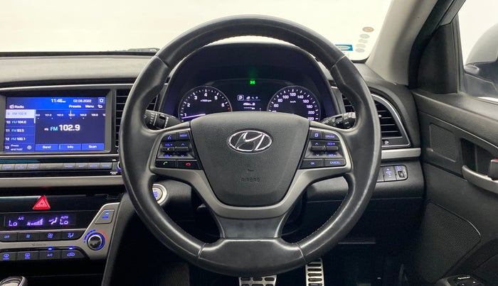 2016 Hyundai New Elantra 2.0 SX (O) AT, Petrol, Automatic, 54,980 km, Steering Wheel Close Up