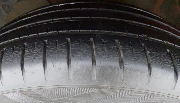 2017 Maruti Baleno RS 1.0 PETROL, Petrol, Manual, 29,800 km, Left Front Tyre Tread