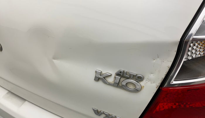 2015 Maruti Alto K10 VXI P, Petrol, Manual, 58,475 km, Dicky (Boot door) - Minor scratches